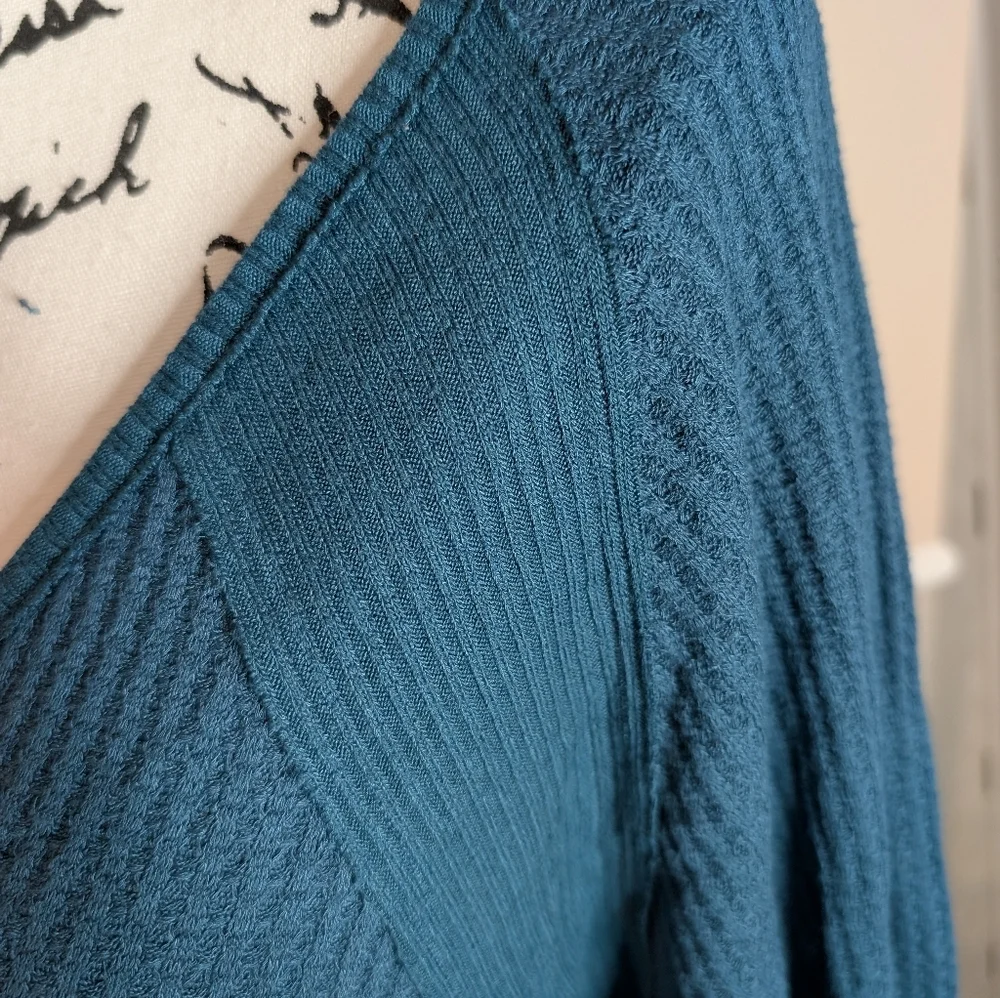 NWT Free People Waffle Knit V-Neck Top